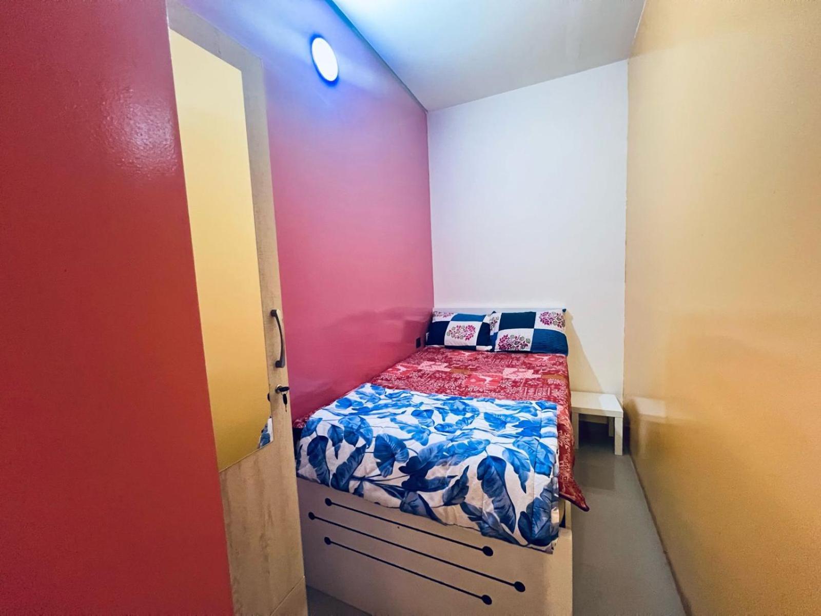 Ferienwohnung Moon Backpackers Burjman Exit 2, Family Partitions, Loft Partitions, Dubai Exterior foto