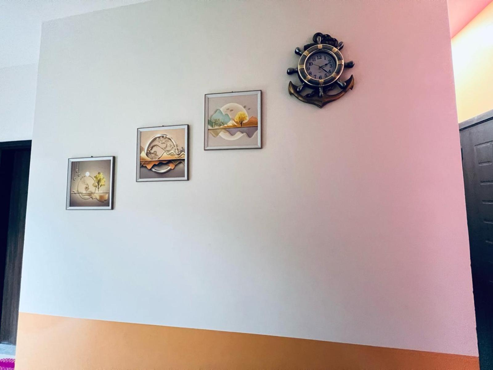 Ferienwohnung Moon Backpackers Burjman Exit 2, Family Partitions, Loft Partitions, Dubai Exterior foto